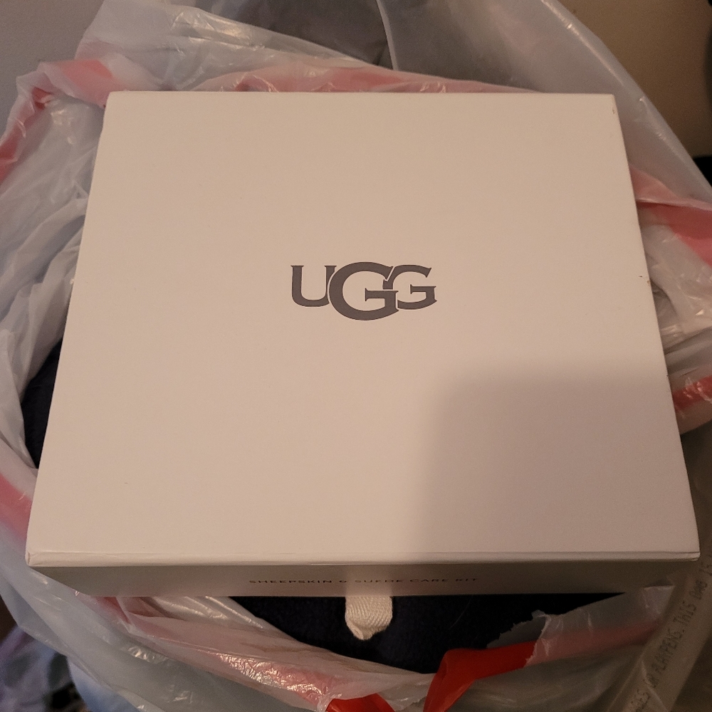 Ugg cleaning kit